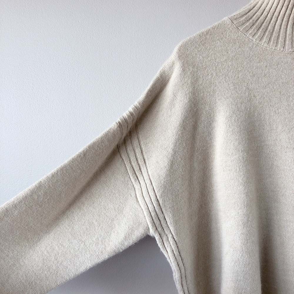 Max Studio Sweater Large off-white turtle neck sweater women’s - Picture 10 of 14